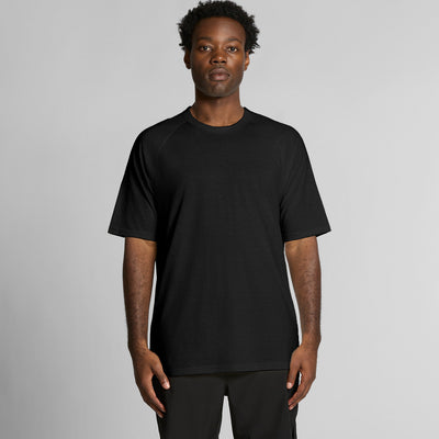 Black crew neck t-shirt with short sleeves and ribbed cuffs, made of cotton.