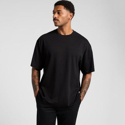 Black oversized t-shirt with crew neck and short sleeves, made of cotton.